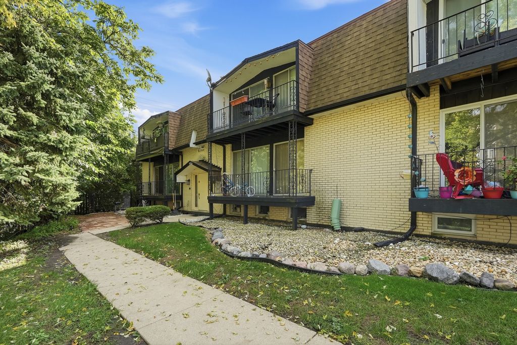 5633 Edge Lake Drive, Oak Lawn, IL 60453 — exterior