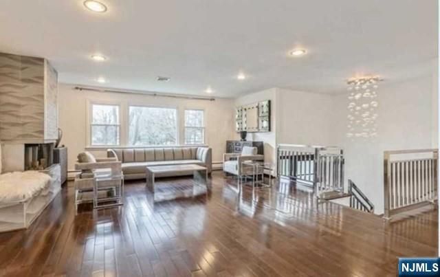 44 Roberts Court, Tenafly, NJ 07670