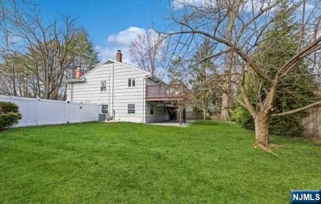 44 Roberts Court, Tenafly, NJ 07670