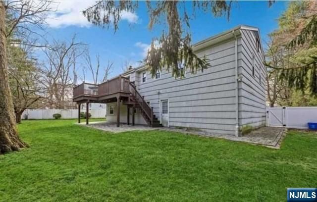 44 Roberts Court, Tenafly, NJ 07670