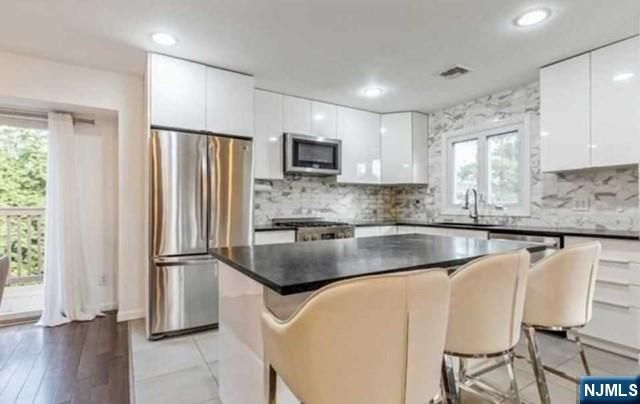 44 Roberts Court, Tenafly, NJ 07670