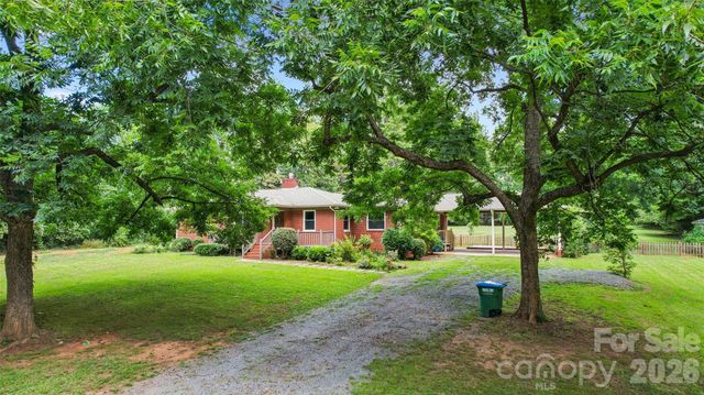 2305 Williams Road, Matthews, NC 28105
