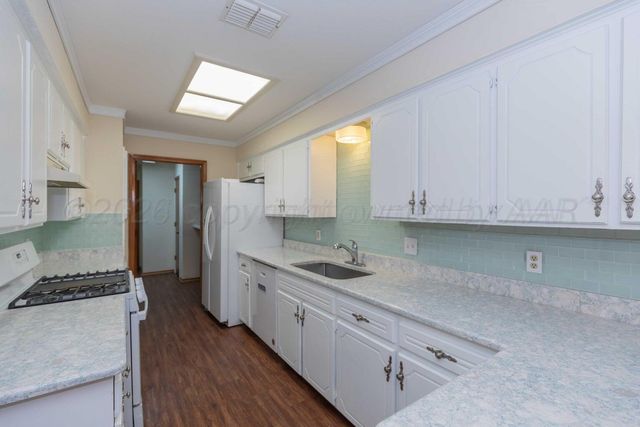 3406 Gladstone Lane, Amarillo, TX 79121