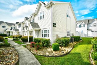 611 2nd Ave S Apt 16E, North Myrtle Beach, SC 29582