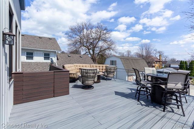 2935 W Jefferson Avenue, Trenton, MI 48183