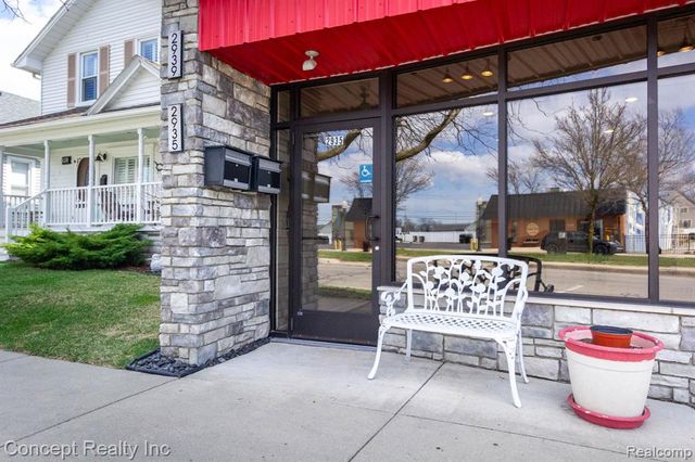 2935 W Jefferson Avenue, Trenton, MI 48183