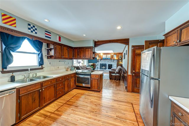 3 Cord Avenue, West Babylon, NY 11704