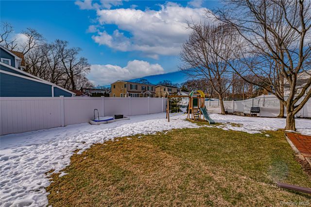 3 Cord Avenue, West Babylon, NY 11704