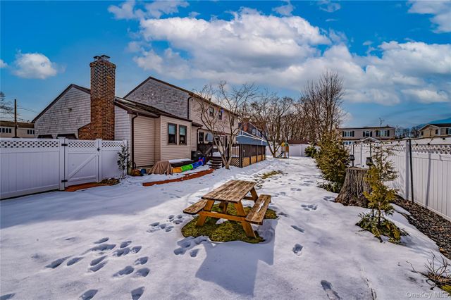 3 Cord Avenue, West Babylon, NY 11704