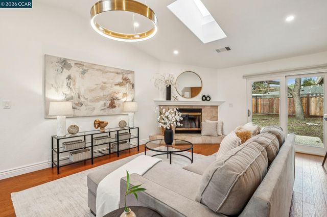 1651 Green Valley Rd., Danville, CA 94526