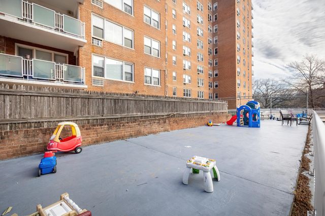 3725 Henry Hudson Parkway 6D, Bronx, NY 10463