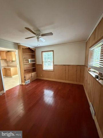 131 SUMMIT AVE, Trenton, NJ 08628