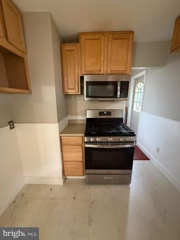 131 SUMMIT AVE, Trenton, NJ 08628