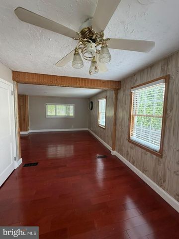 131 SUMMIT AVE, Trenton, NJ 08628
