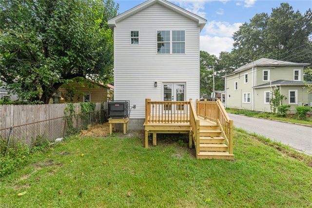 2124 Pearl ST, Portsmouth, VA 23704