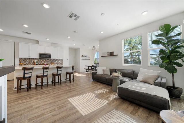 803 Cherry, Upland, CA 91786