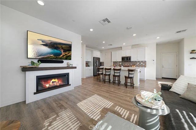 803 Cherry, Upland, CA 91786