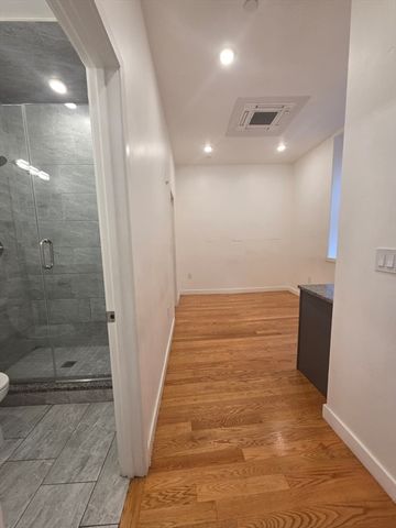 64 Market Street 209, Lynn, MA 01901