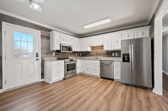 770 E Hudgens St, Cookeville, TN 38501