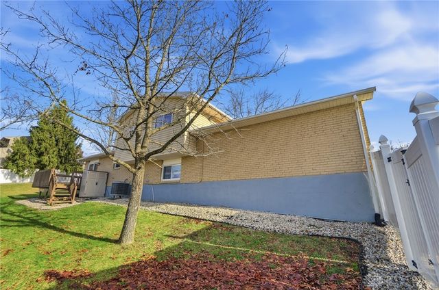 1 Pinehurst Court, Fairfield, OH 45014