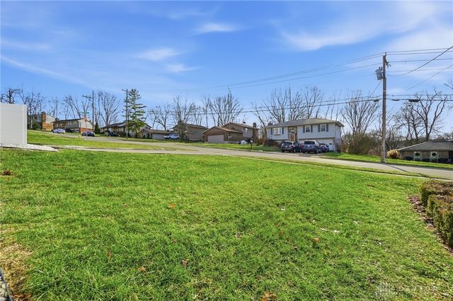 1 Pinehurst Court, Fairfield, OH 45014