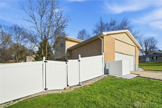 1 Pinehurst Court, Fairfield, OH 45014