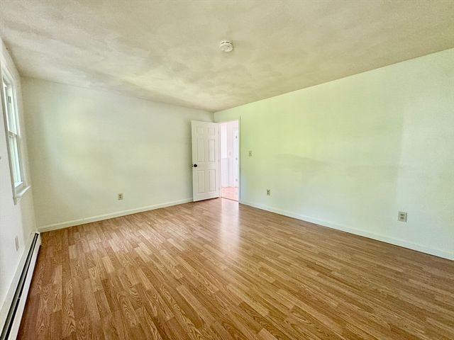 32 Delta Ter 32, Malden, MA 02148
