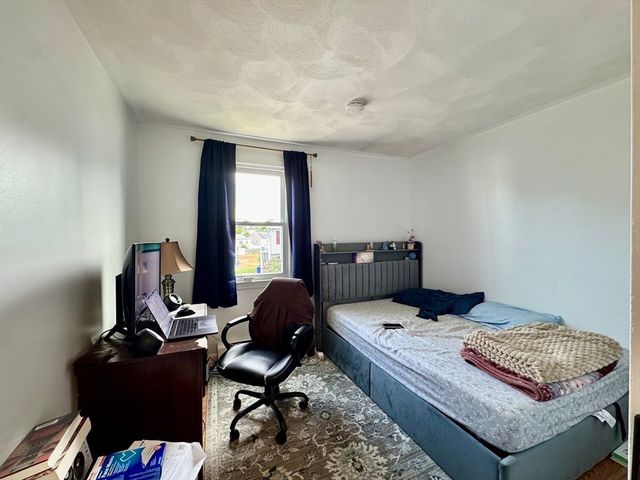 32 Delta Ter 32, Malden, MA 02148