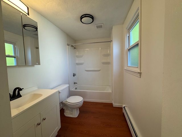32 Delta Ter 32, Malden, MA 02148