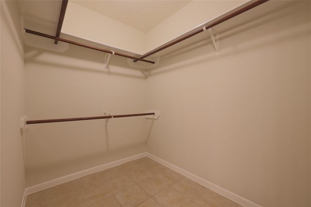 10015 Red Wolf Lane, Houston, TX 77064