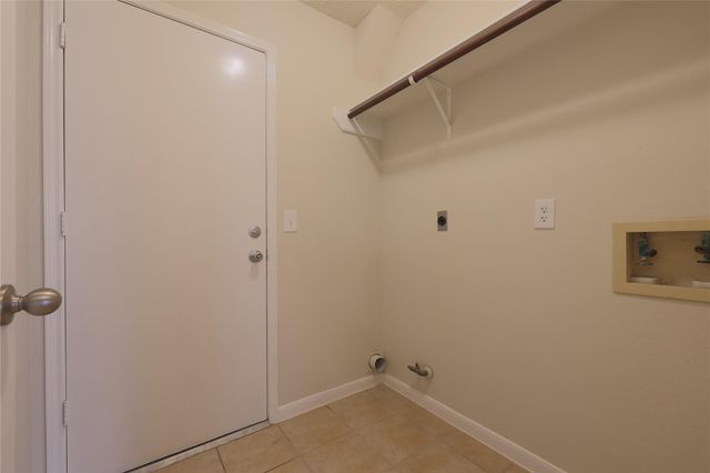 10015 Red Wolf Lane, Houston, TX 77064