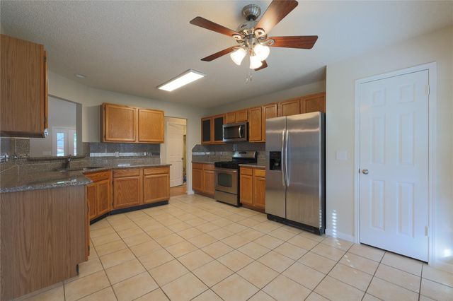 10015 Red Wolf Lane, Houston, TX 77064