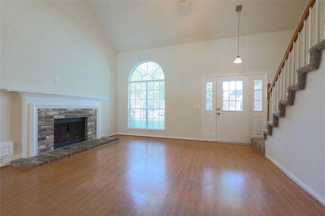 10015 Red Wolf Lane, Houston, TX 77064