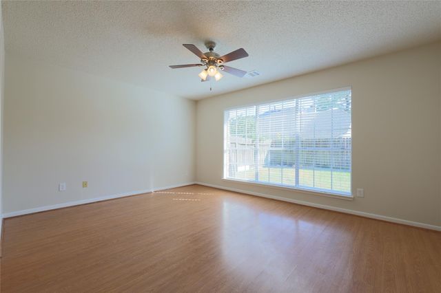 10015 Red Wolf Lane, Houston, TX 77064
