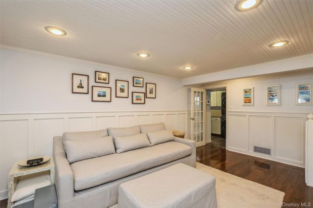 17 Duncan Lane, Huntington, NY 11743