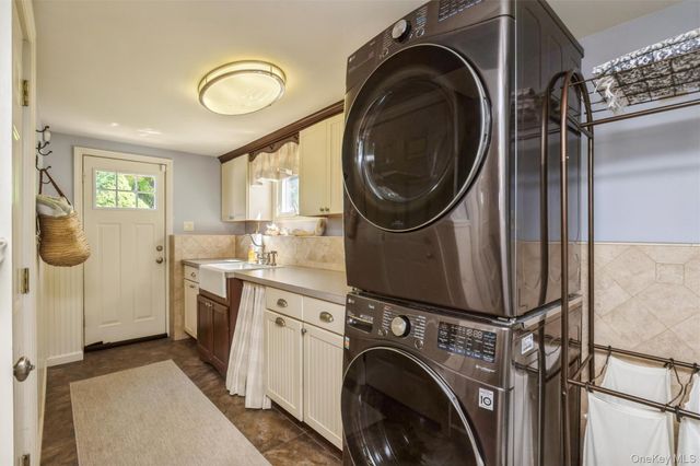 17 Duncan Lane, Huntington, NY 11743