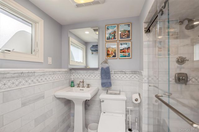 17 Duncan Lane, Huntington, NY 11743