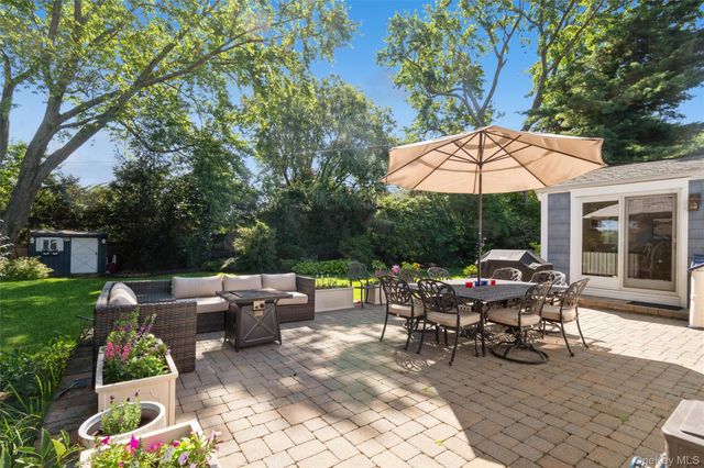 17 Duncan Lane, Huntington, NY 11743