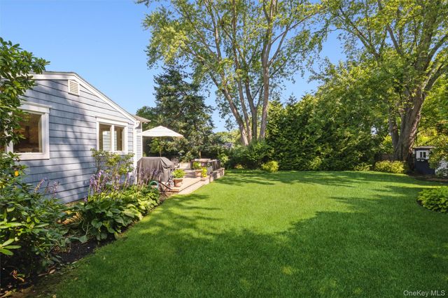 17 Duncan Lane, Huntington, NY 11743