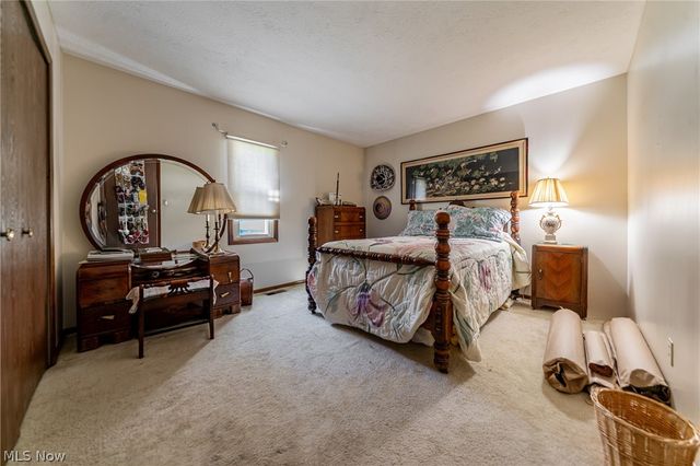 19717 Sagamore Road, Walton Hills, OH 44146