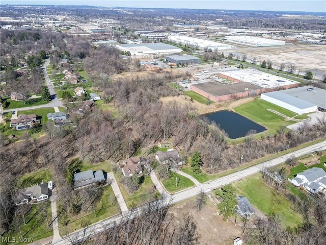 19717 Sagamore Road, Walton Hills, OH 44146