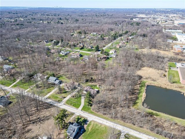 19717 Sagamore Road, Walton Hills, OH 44146