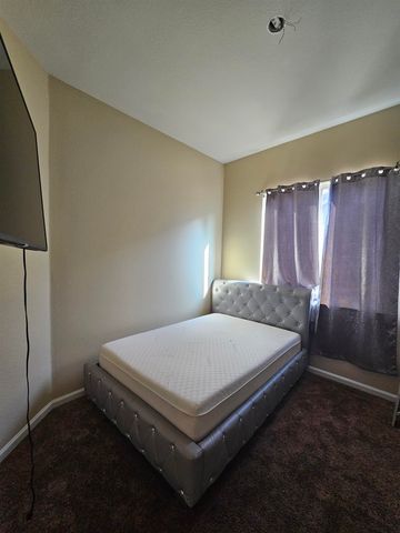 537 Bonanza Dr, Newman, CA 95360