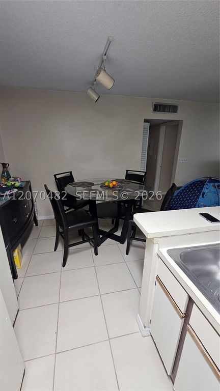 Image 16 of property listing at 931 Lyons Rd 4102, Coconut Creek, FL 33063