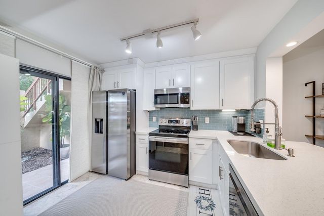 3939 NE 5th Avenue D103, Boca Raton, FL 33431