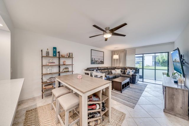 3939 NE 5th Avenue D103, Boca Raton, FL 33431