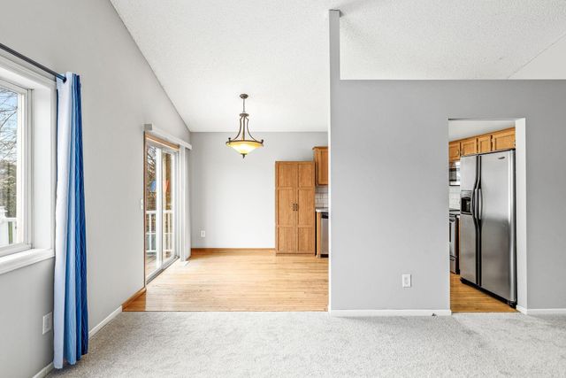 9623 Hamlet Avenue S, Cottage Grove, MN 55016