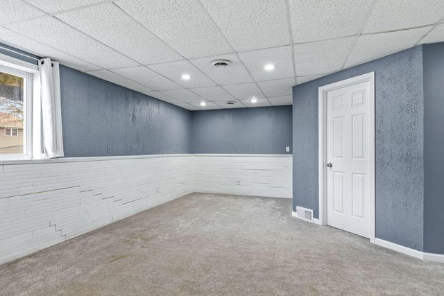 9623 Hamlet Avenue S, Cottage Grove, MN 55016