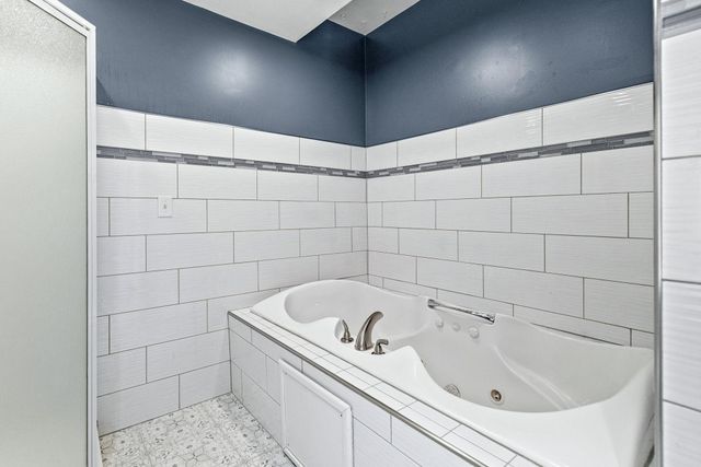 9623 Hamlet Avenue S, Cottage Grove, MN 55016