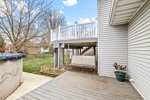 9623 Hamlet Avenue S, Cottage Grove, MN 55016